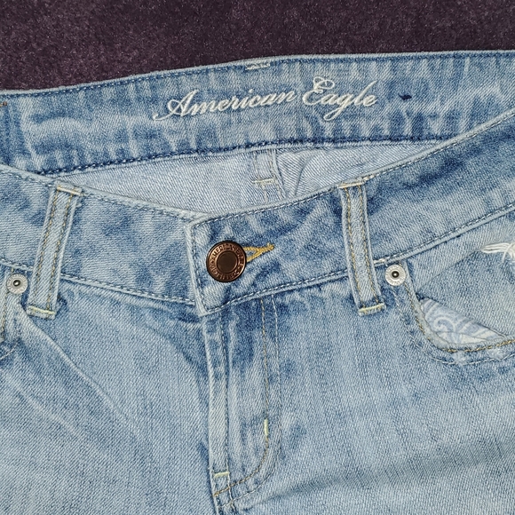 Light Wash Distressed Jeans - Picture 3 of 5